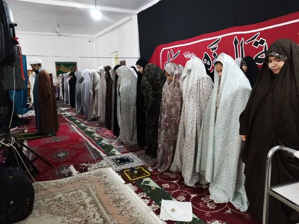 اعتکاف دانش‌آموزان دختر در مسجد سیدالشهدا شهرستان بجنورد 