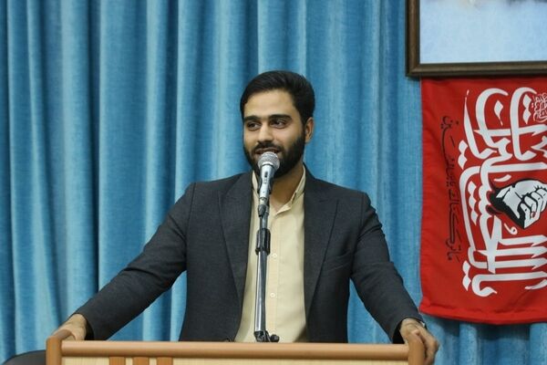 دیدار مدیرکل آموزش‌وپرورش یزد با نماینده ولی‌فقیه