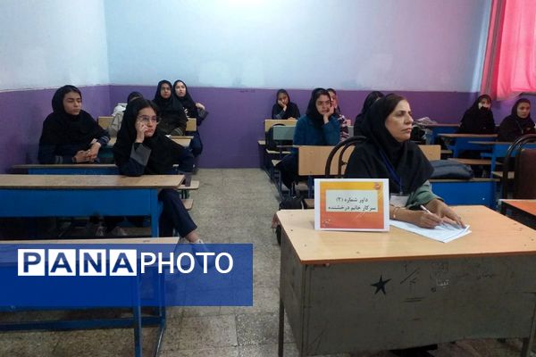  کارگاه‌های علمی و پژوهشی در مدرسه شهید همت شهرستان ملارد 