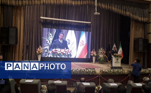 آیین نکوداشت خیر مدرسه ساز عبدالرضا وکیلی با حضور وزیر آموزش و پرورش در نیشابور 