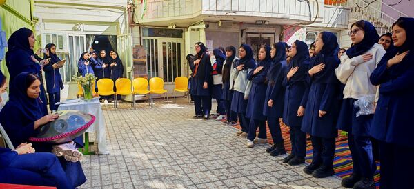 جشن ولادت صاحب الزمان در مدرسه صالحین 