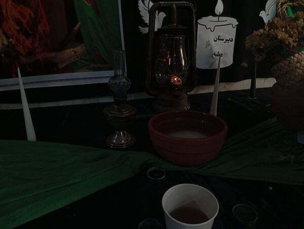 عطر چای به مناسبت شهادت حضرت زهرا (ع) در دبیرستان عطیه 