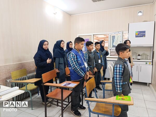 تقدیر از برترین‌های آزمایشگاه علوم تجربی دبستان امام حسن عسگری(ع) در پژوهش‌سرای ملاصدرا