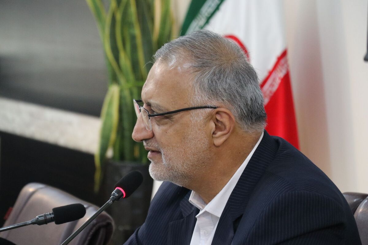 دانشجویان باید مسائل کشور را به مطالبه عمومی تبدیل کنند