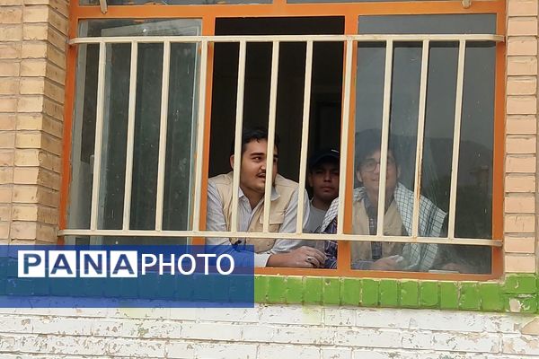 بازدید مسئولان از مدارس نوسازی‌شده لردگان در طرح ملی شهید عجمیان 