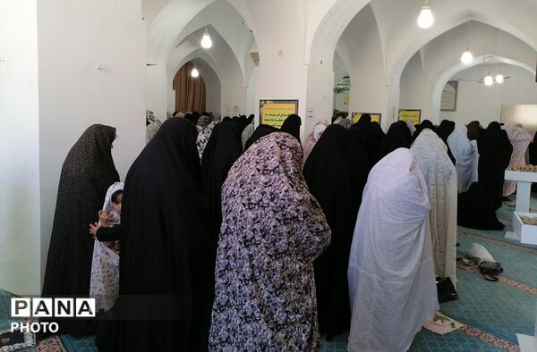 نماز جمعه در مسجد جامع شهرستان خلیل‌آباد