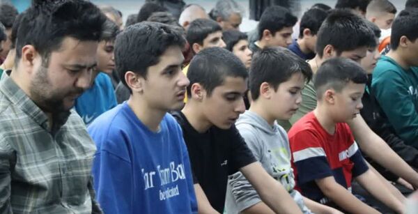 حال و هوای دانش آموزان معتکف در مسجد امام خمینی (ره) جاهد شهر مشهد مقدس 