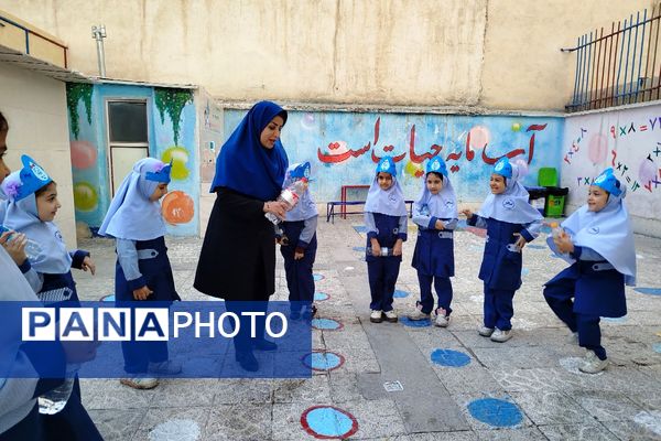 جشن آب در مدرسه سحر 