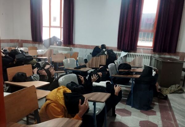 اجرای مانور زلزله در هنرستان شهید شهیدی خلیل آباد 