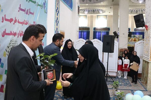 جشنواره بازی‌یار همراه با آیین اختتامیه طرح‌ها و برنامه‌های کودکستان‌ها و مهدهای ناحیه یک شهرری
