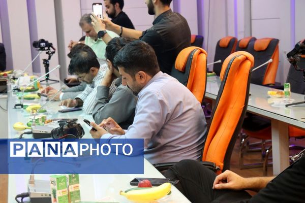 نشست خبری اتاق کنترل وضعیت ستاد انتخابات مشهد 