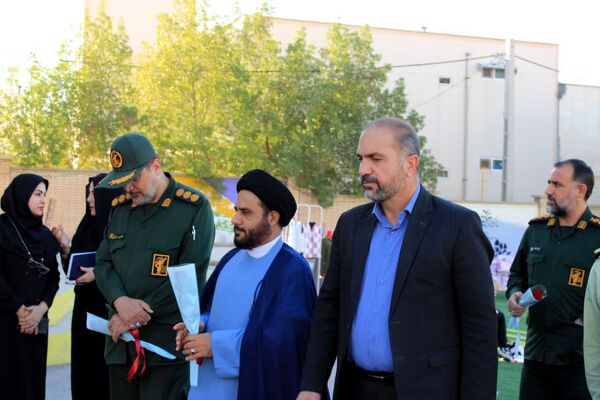 مراسم گرامیداشت هفته دفاع مقدس در هنرستان فاطمه‌الزهرا(س) گچساران