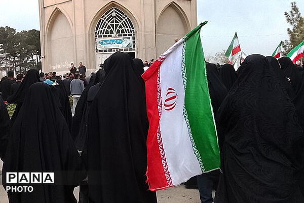 مراسم تشیع شهید جوان یوسف‌آباد