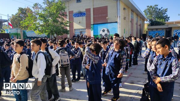 جشن روز اول مهر در مدرسه پسرانه شهدای فرهنگی شیروان