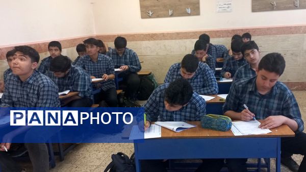 برگزاری مرحله دوم آزمون سنجش دستاوردهای یادگیری در مدارس شهرستان ملارد 