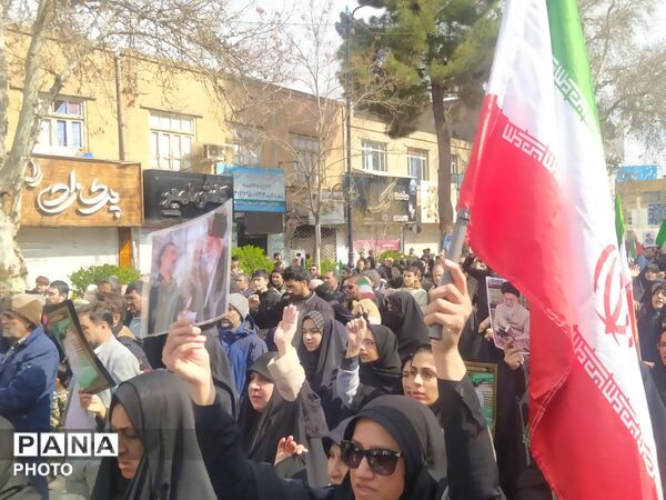 راهپیمایی خشم و نصر مردم نیشابور 