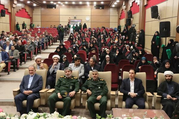 آئین تجلیل از استاد مجتبی قدبیگی قاری بین المللی برگزار گردید