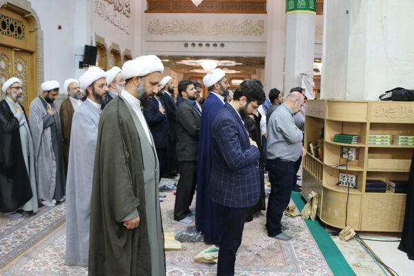 اجتماع عظیم دختران دانشجوی کشور در حرم حضرت معصومه(س)