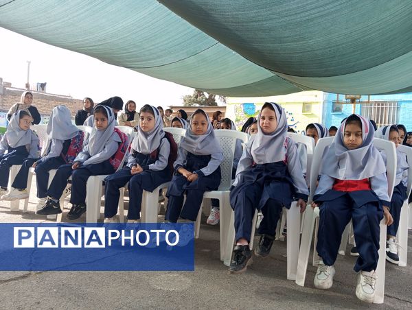 جشن شکوفه‌های دبستان ناهیدنخودی نیشابور