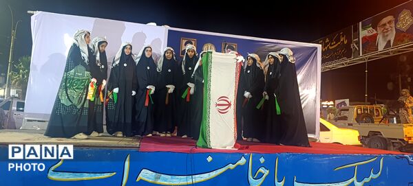 حضور پرشور مردم رودبارجنوب در اجتماع شبانه؛ اعلام حمایت از اسلام و رهبری ورزمندگان