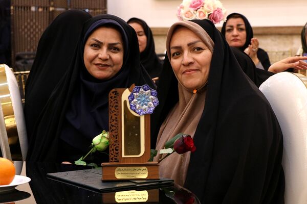 آیین بزرگداشت روز معلم ویژه معلمان و فرهنگیان ناحیه۲ بهارستان