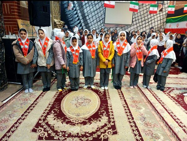 طرح سفیران عشق در گلزار شهدای شهرستان قدس