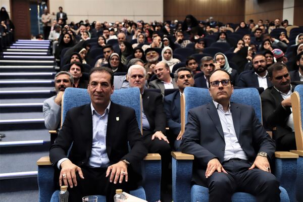 همایش بزرگ تجلیل از معلمان نمونه شهر تهران توسط وزیر آموزش و پرورش