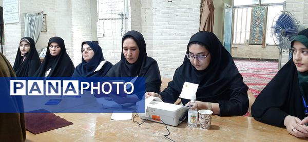حضور پرشور مردم لرستان پای‌صندوق‌های رأی‌گیری