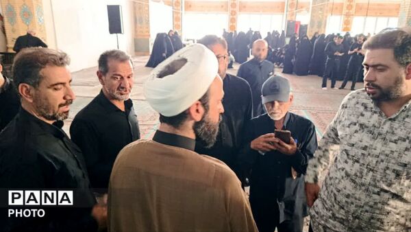 جلسه توجیهی خادمان مسجد جمکران در آستانه تشییع پیکر آقای شهید ایران