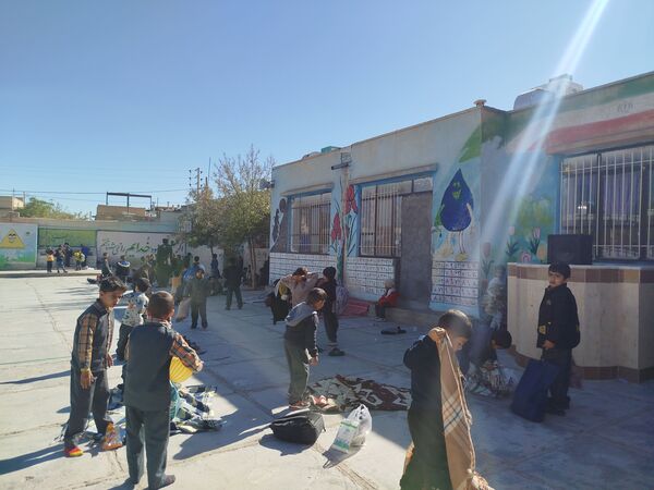ایجاد فضای شاد وصمیمی در دبستان شهید عجمی فدافن