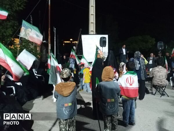 شکوه بصیرت  مردم ولایت مدار شهر بار برای دفاع از وطن 