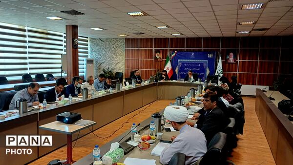 نشست تخصصی و راهبردی معاونان پرورشی مناطق ۱۹ گانه شهر تهران