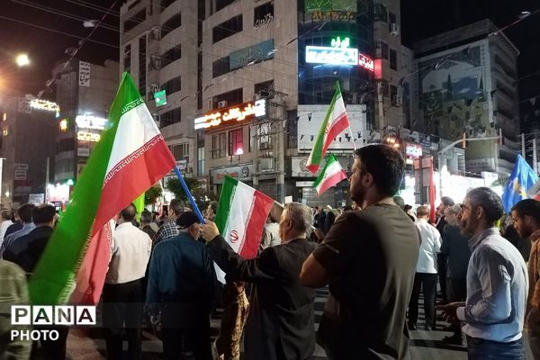 تداوم حضور در خیابان‌ها؛ رمز اتحاد و پیروزی