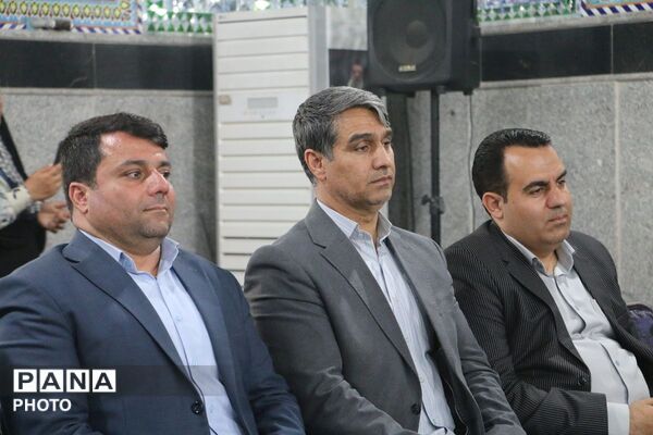 طنین بندگی در جشن تکلیف دانش‌آموزان دختر شهرستان قرچک
