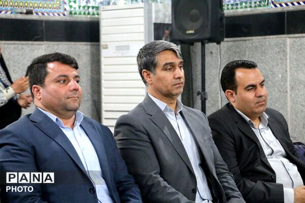 طنین بندگی در جشن تکلیف دانش‌آموزان دختر شهرستان قرچک