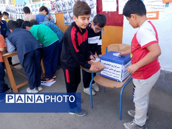 برگزاری انتخابات شورای دانش‌آموزی در کردکوی