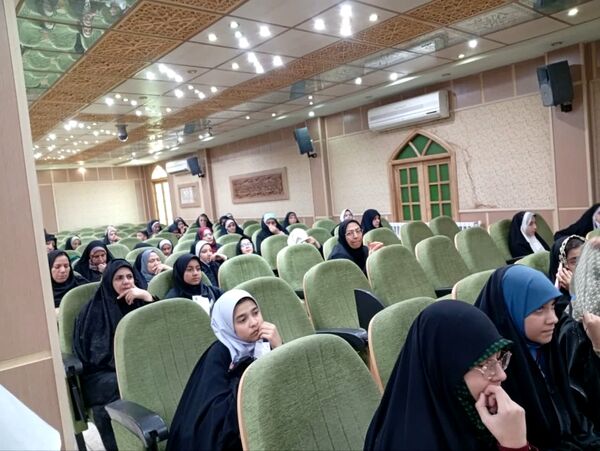 اولین روز از جشنواره ستارگان قرآنی در امامزاده سیدجعفر محمد