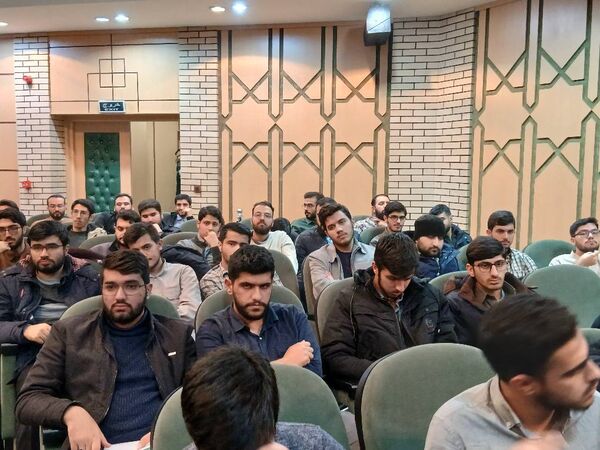 دانشگاه امام صادق(ع) میزبان شهردار تهران در آیین روز دانشجو