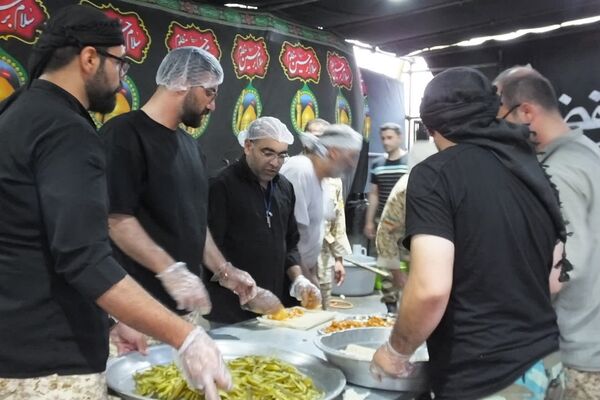 از نگاه معصوم کودک تا اشک پیرمرد؛ روایت عاشقی در موکب «عشاق‌الحسین»