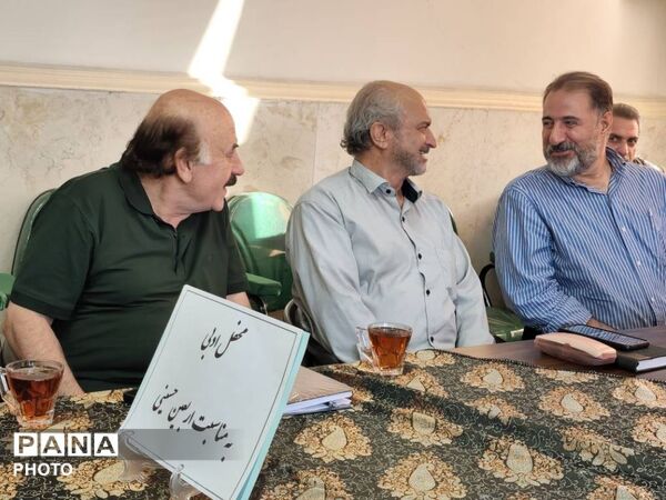  اربعین حسینی با نوای شعر در کتابخانه ولایت قرچک