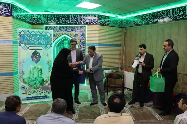 تجلیل از ۴۰ معلم برگزیده قرآن و عترت منطقه ۱۴ تهران در جشن باشکوه غدیر