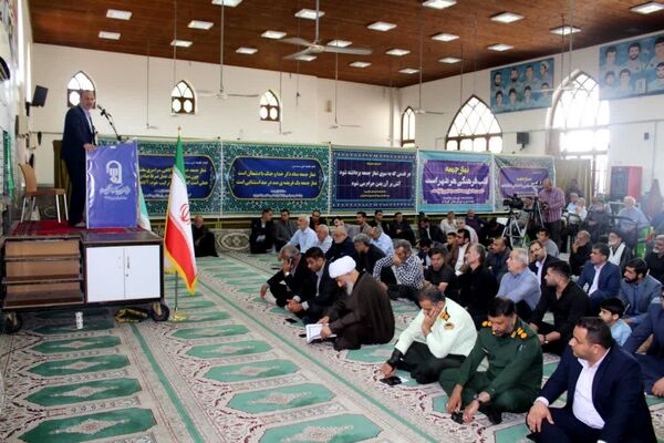 برپایی میز خدمت به‌مناسبت هفته دولت در میاندورود 