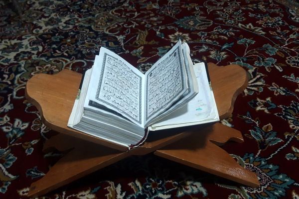 مراسم معنوی اعتکاف در مساجد شهر قدس