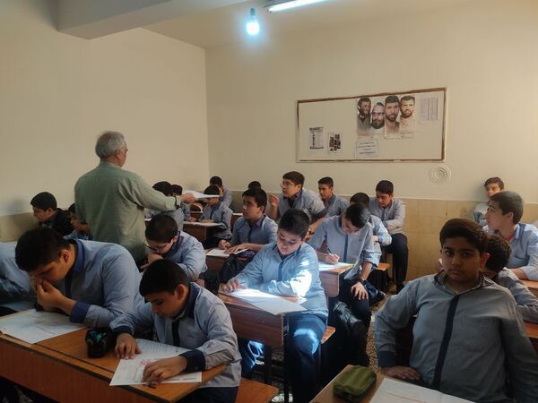 برگزاری آزمون تبار در دبیرستان پسرانه امام حسین(ع)
