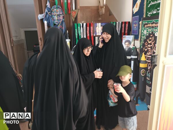 دبستان معراج منطقه ۱۰ پایگاه خدمت‌رسانی زائران تشییع رهبر شهید 