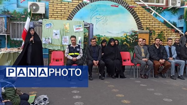 طنین زنگ انقلاب در طلیعه دهه فجر در منطقه ۱۰