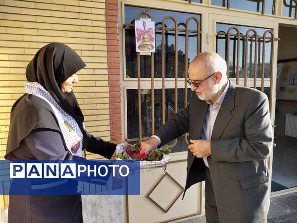 گرامیداشت  هفته پدافند غیرعامل در مدرسه نمونه ایمان 