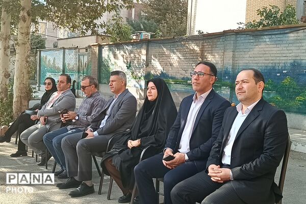 افتتاحیه هفته تربیت بدنی شهریار با المپیاد درون‌مدرسه‌ای