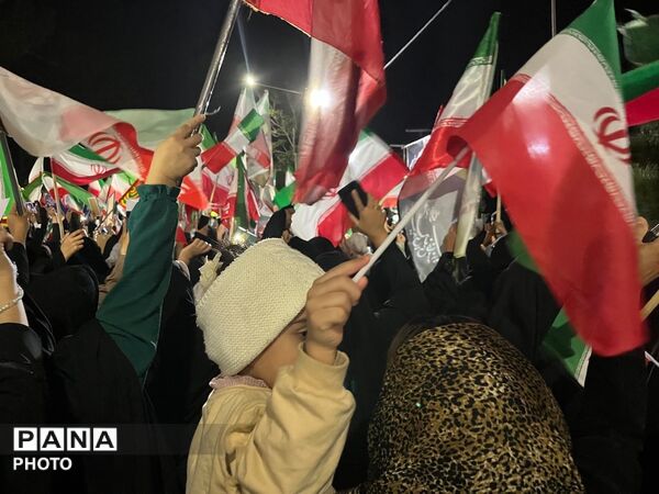 با این که کودکم ، اما ایرانیم