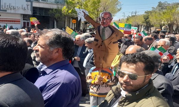 حضور پرشور کودکان آباده در راهپیمایی روز جهانی قدس